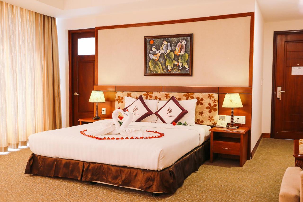 Ttc Hotel - Tan Binh Ho Chi Minh City Exterior photo
