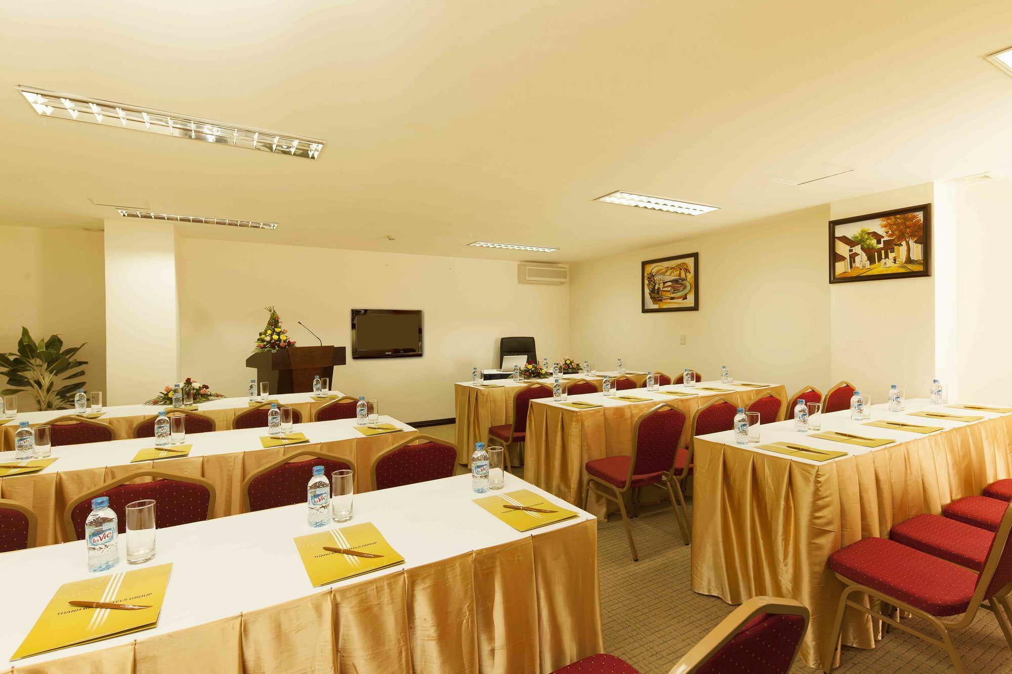Ttc Hotel - Tan Binh Ho Chi Minh City Exterior photo