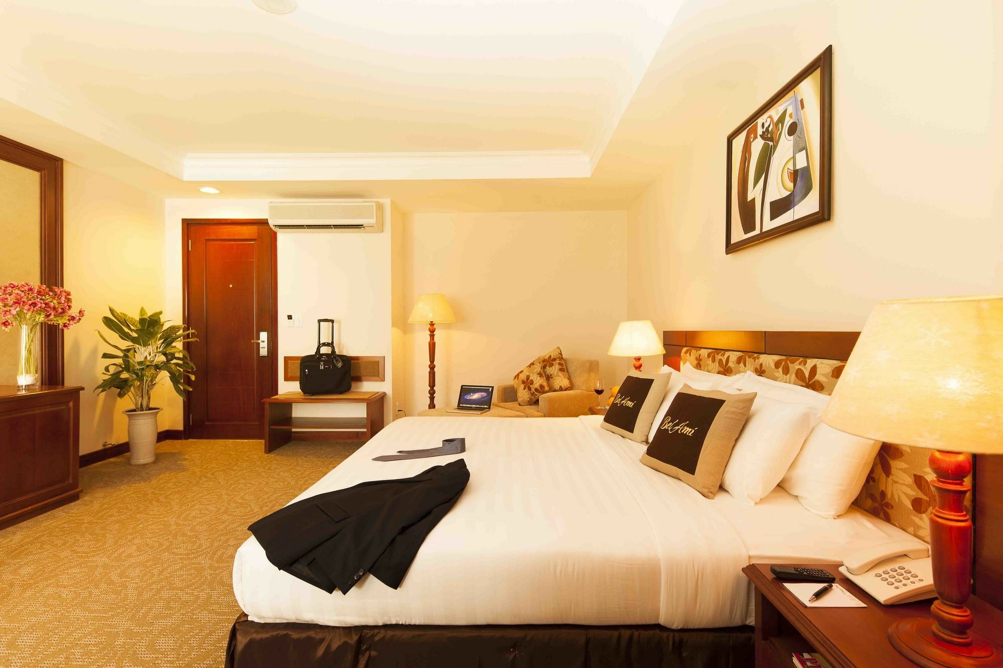 Ttc Hotel - Tan Binh Ho Chi Minh City Exterior photo