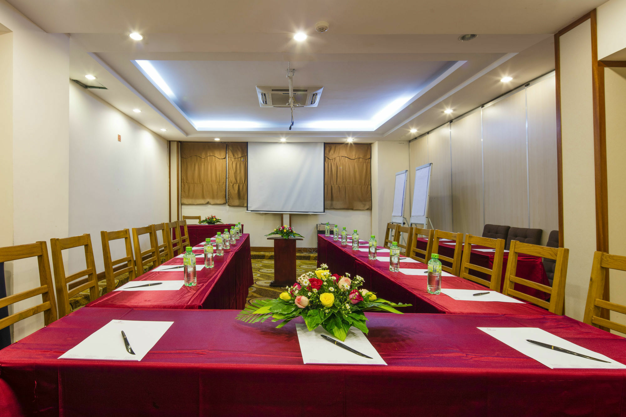 Ttc Hotel - Tan Binh Ho Chi Minh City Exterior photo